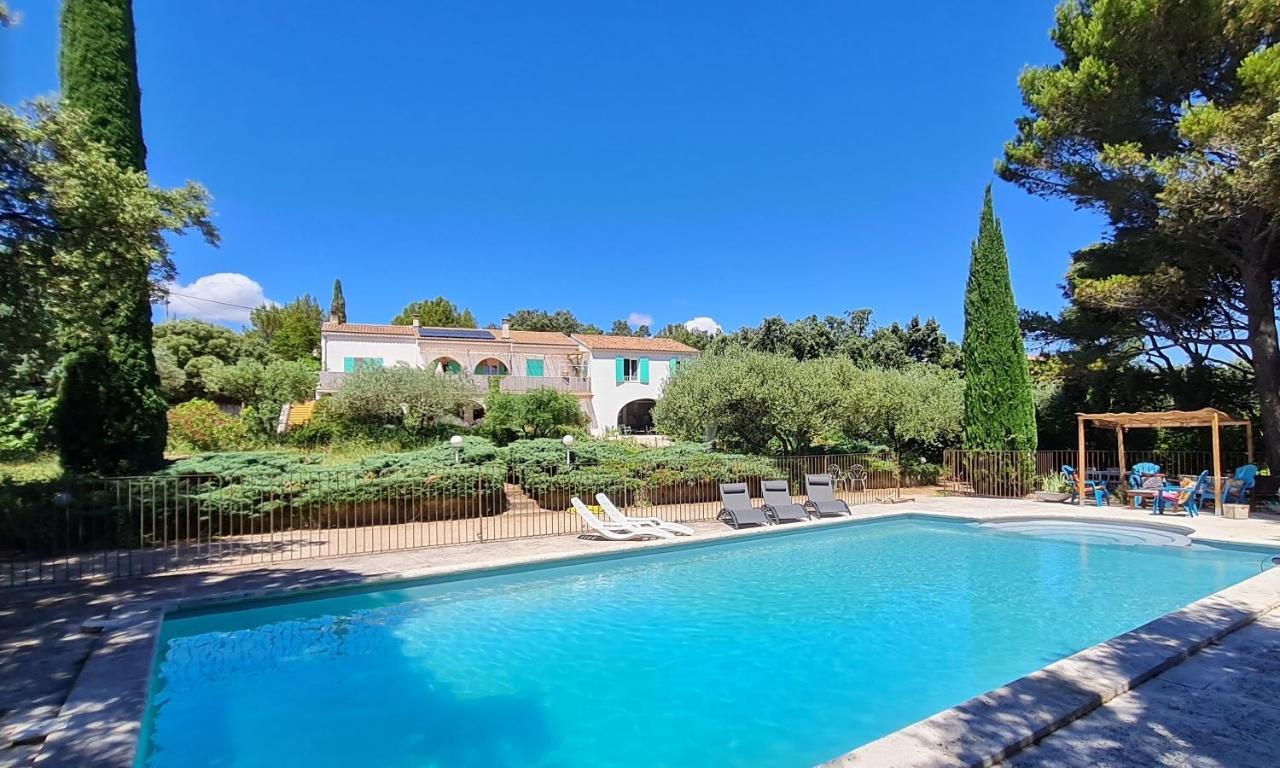 Domaine Colibri En Provence Hotel Pujaut Luaran gambar
